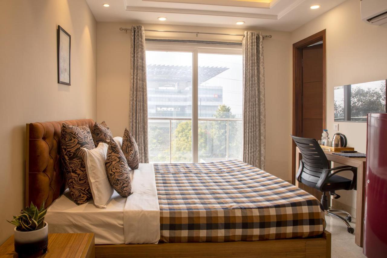 Perch Service Apartment-Mg Road Гургаон Екстериор снимка