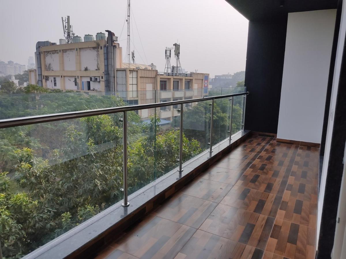 Perch Service Apartment-Mg Road Гургаон Екстериор снимка
