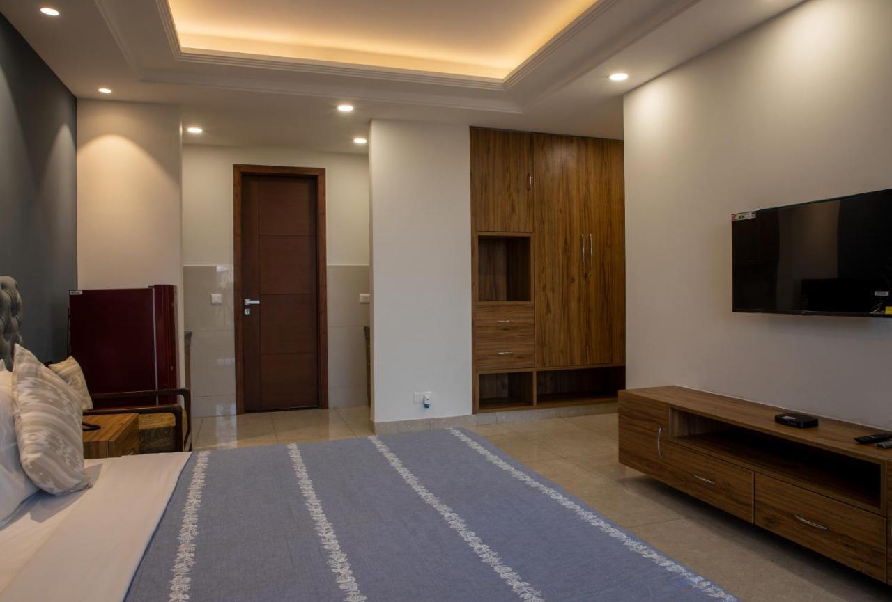 Perch Service Apartment-Mg Road Гургаон Екстериор снимка