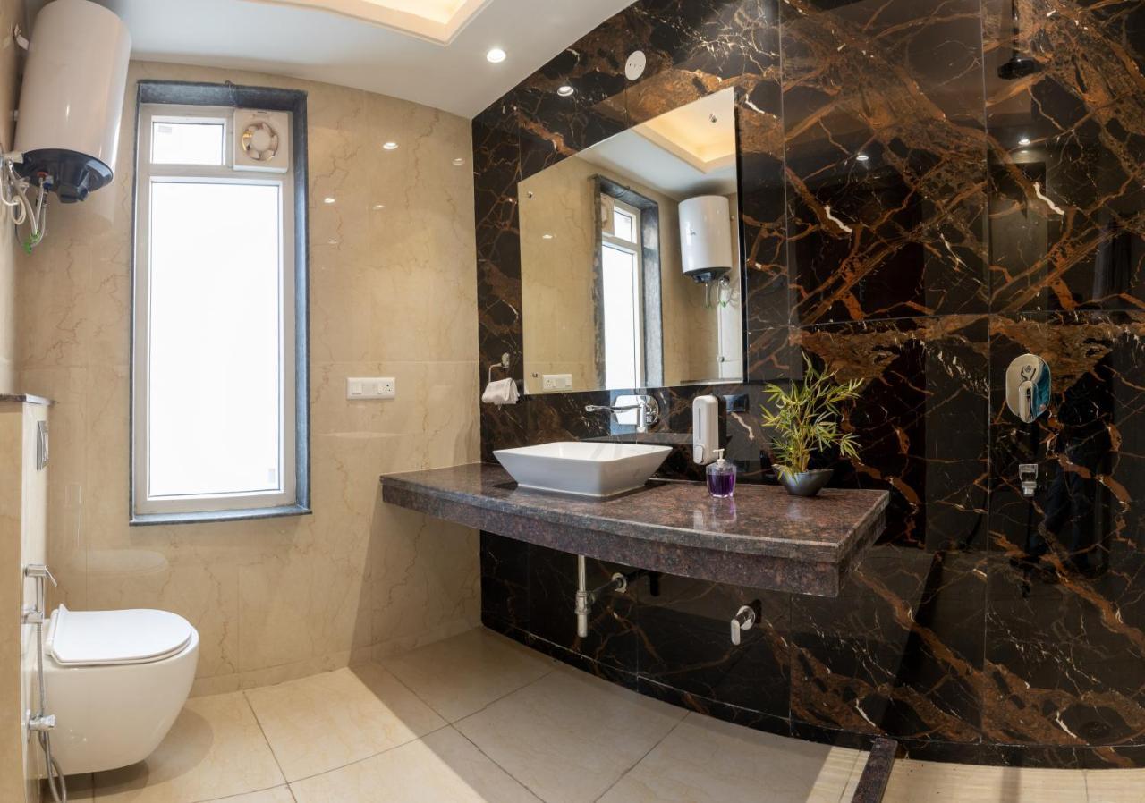 Perch Service Apartment-Mg Road Гургаон Екстериор снимка